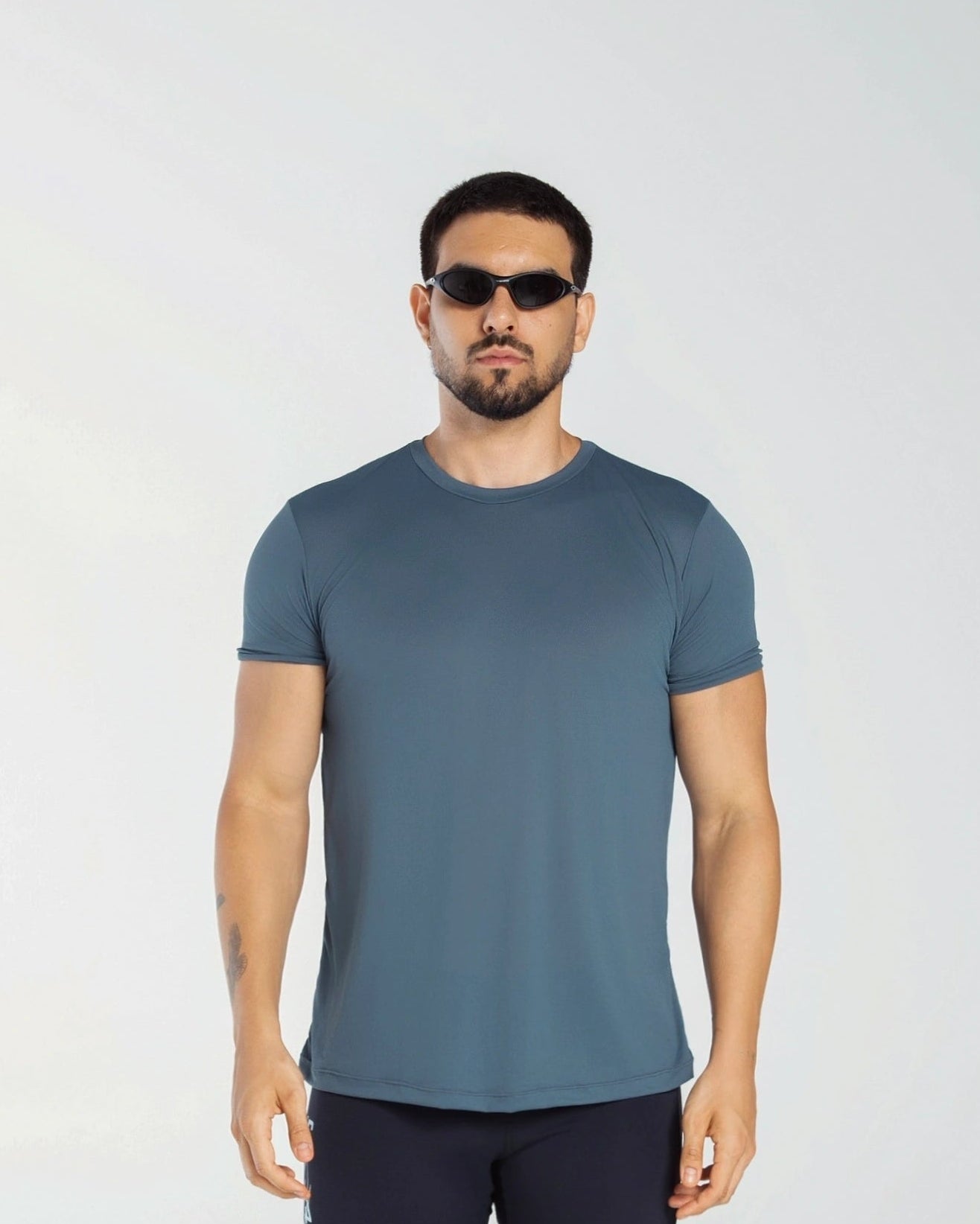 Kit 2 Camisetas básicas